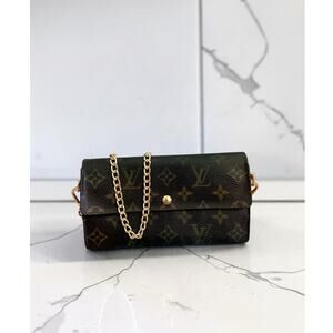 Louis Vuitton Sarah Wallet on Chain